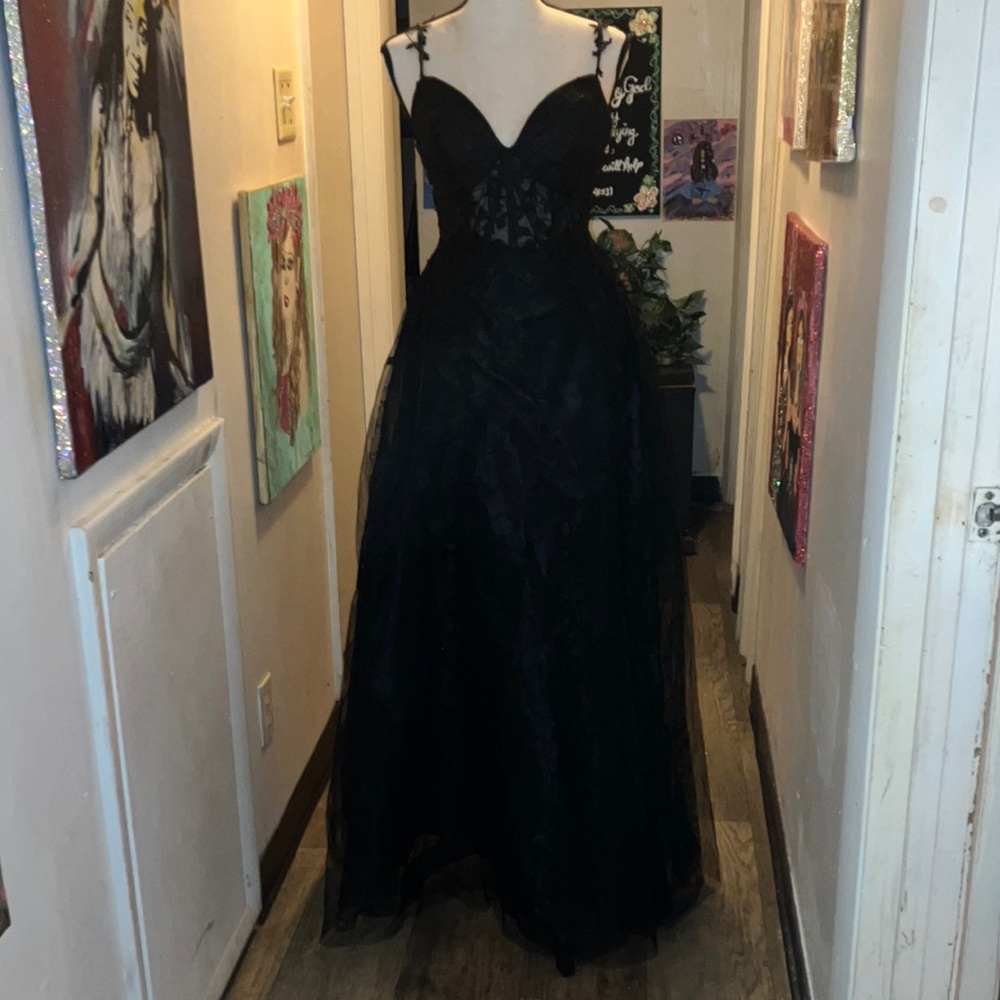 Elegant Black Evening Gown